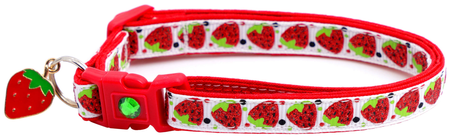 Strawberries Breakaway Cat Collar-2